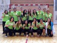 O equipo xuvenil feminino do Unión Balonmán Lavadores, coa medalla de bronce conseguida no Campionato de España de Valencia. 11/05/14.