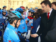 O Club Ciclista Vigués en Santiago apoiando ao Xacobeo Galicia 2010 no seu acto de presentación. 15.02.10